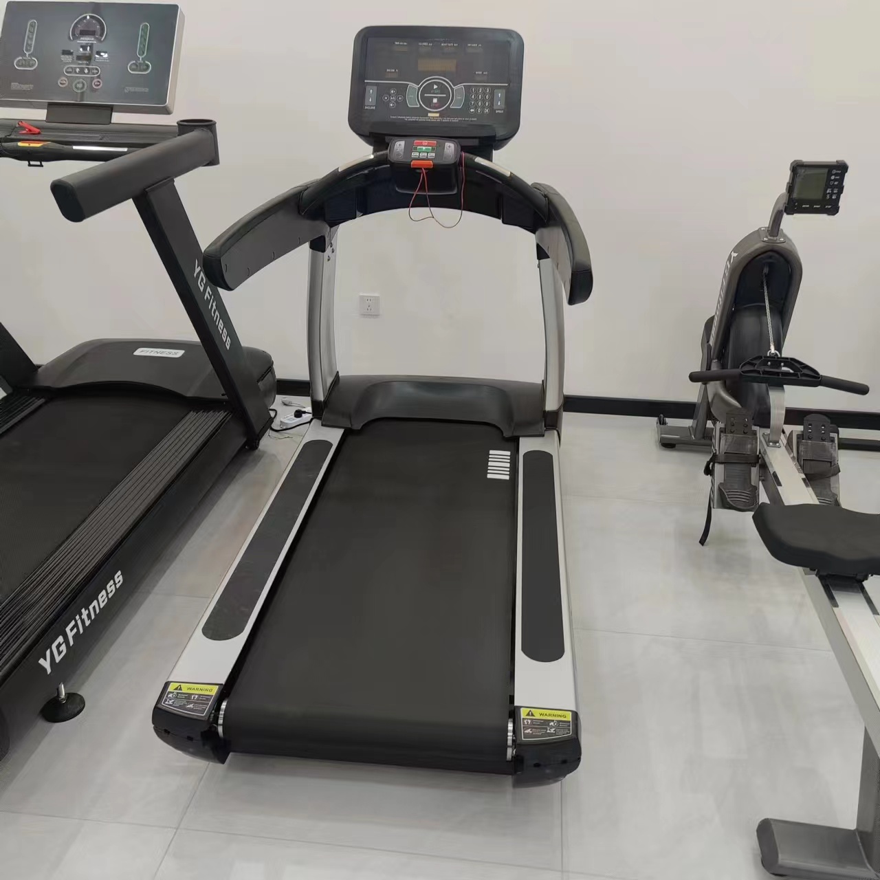 ジム用電動トレッドミル 3馬力 プロ仕様 ジムランニングマシ - Quality Running Gear のレビューと価格